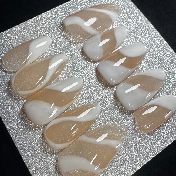 Medium almond white swirl handmade press on nails - Picture 3 of 5